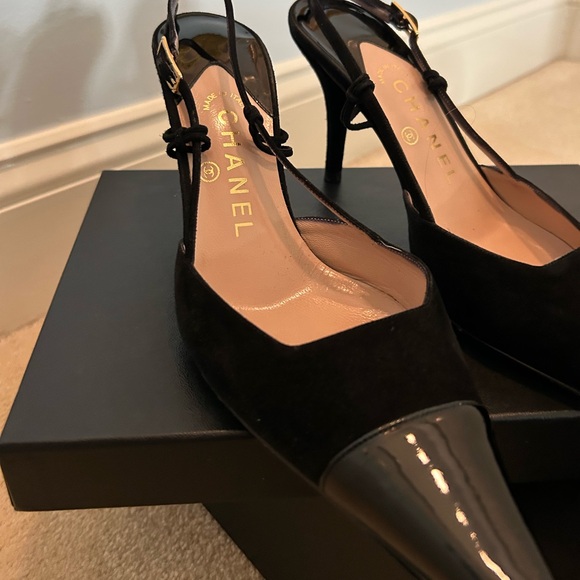 CHANEL Black Patent Toe Suede Slingback Pumps - Picture 6 of 10